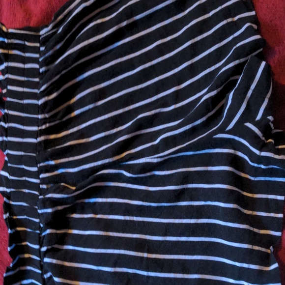 Black and white striped shorts (M) - Picture 4 of 4